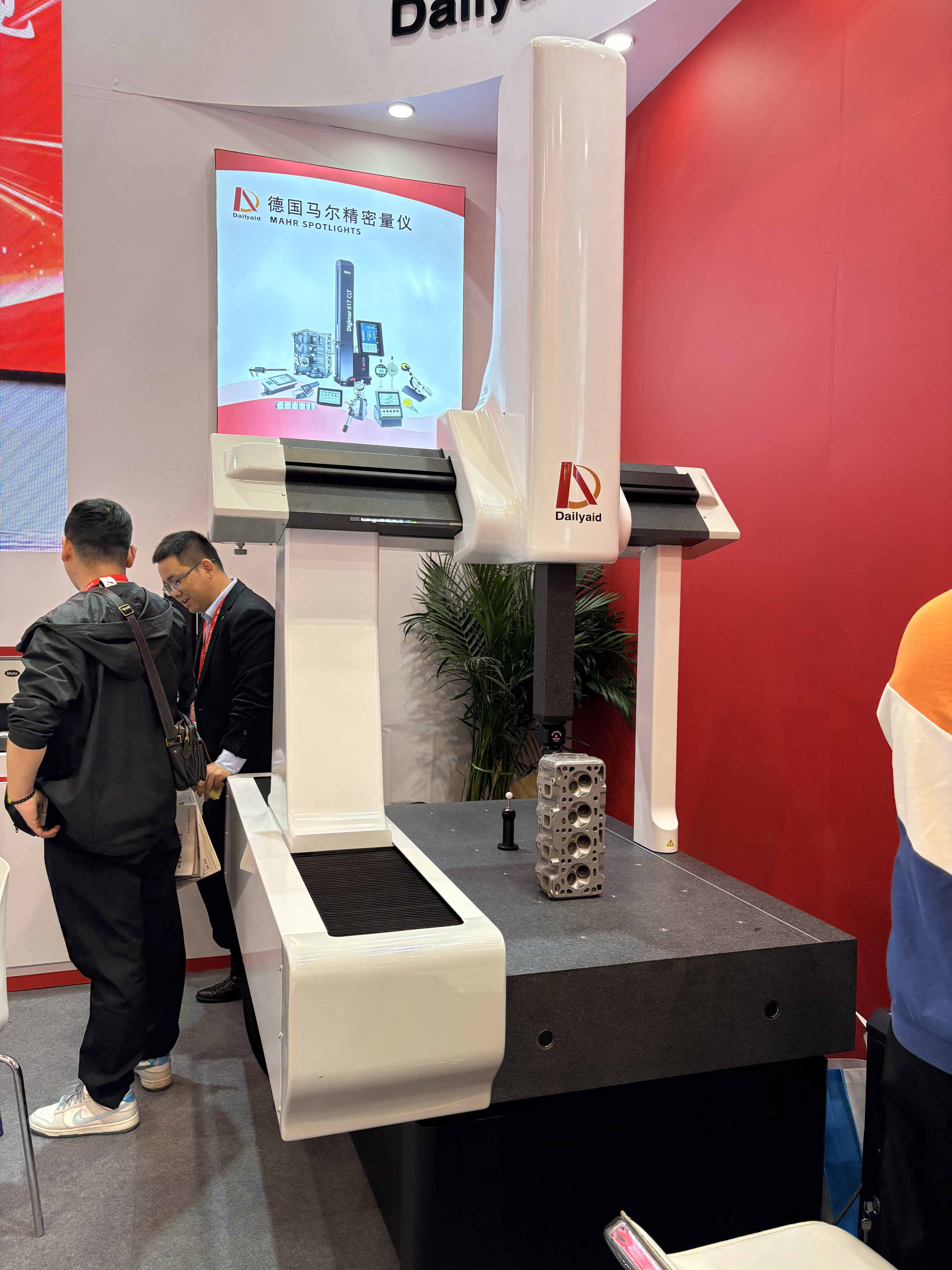 1745731980510879.jpg e196f090f0ef506d671f74acc8d75ee.jpg