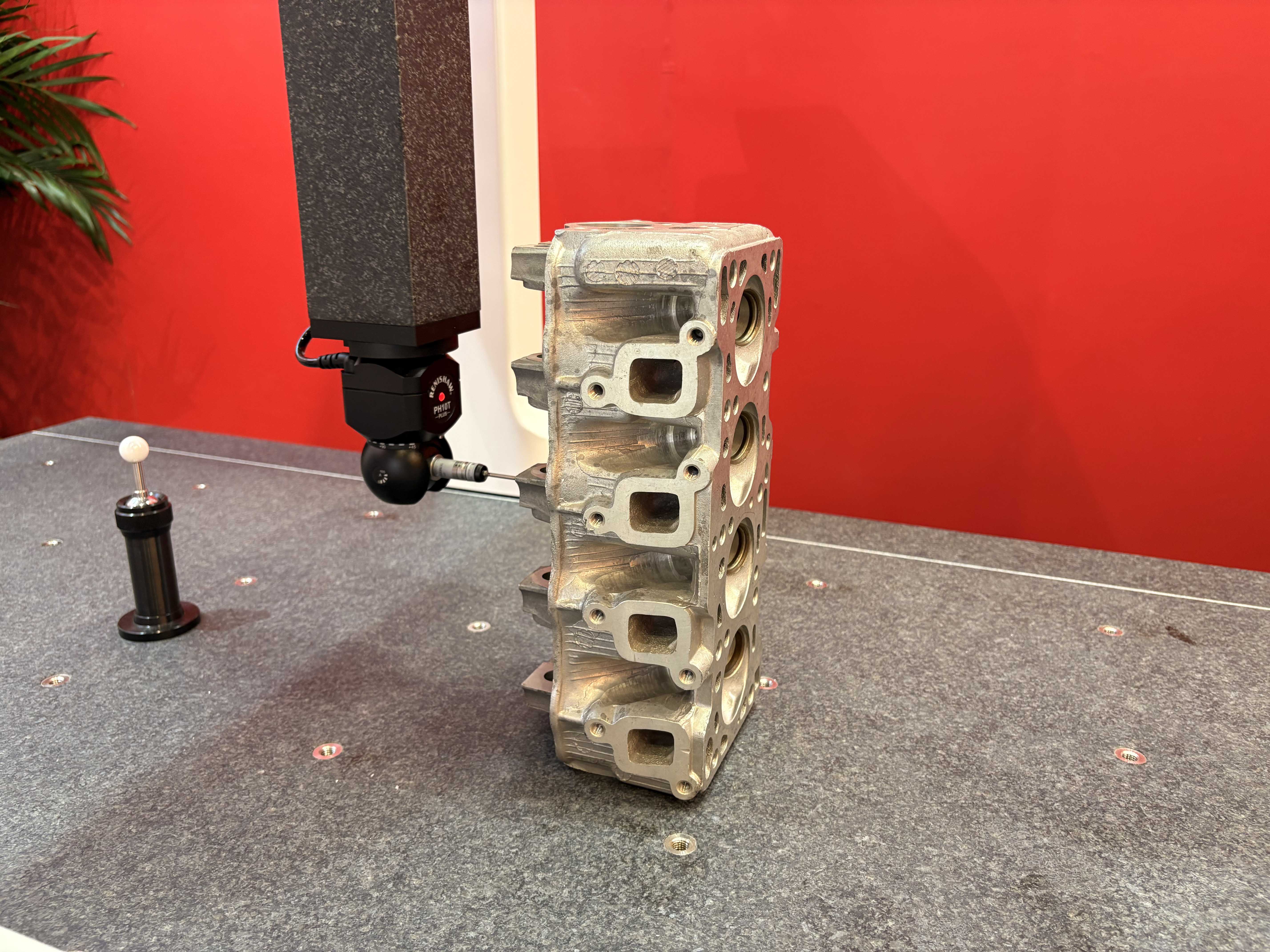 1766121640885295.jpg 5bf9e642bbd13867897f4b7c02fc178.jpg